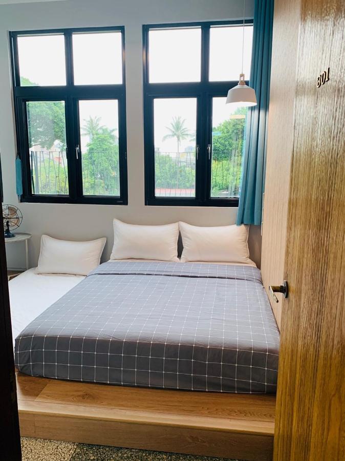 Oyaji Guesthouse-依人數床位數計價開放房型 Tainan Exterior photo