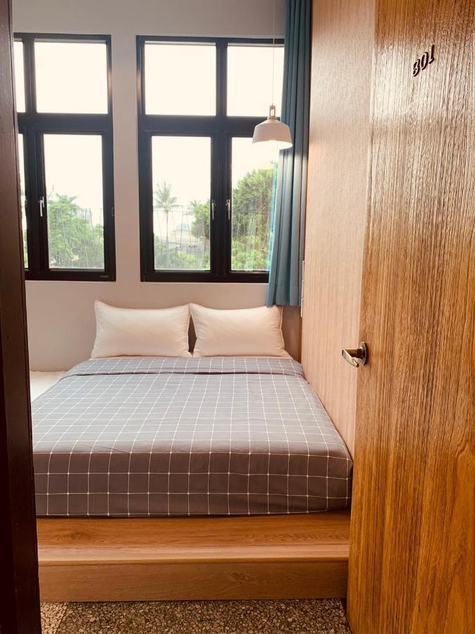 Oyaji Guesthouse-依人數床位數計價開放房型 Tainan Exterior photo